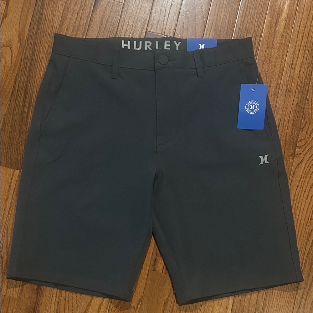 Hurley Men's Dark Gray Athletic Shorts
30 in waist.  Never worn.